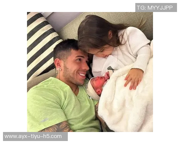 安东内拉庆祝儿子蒂亚戈13岁生日，社交媒体分享温馨照片感动满满